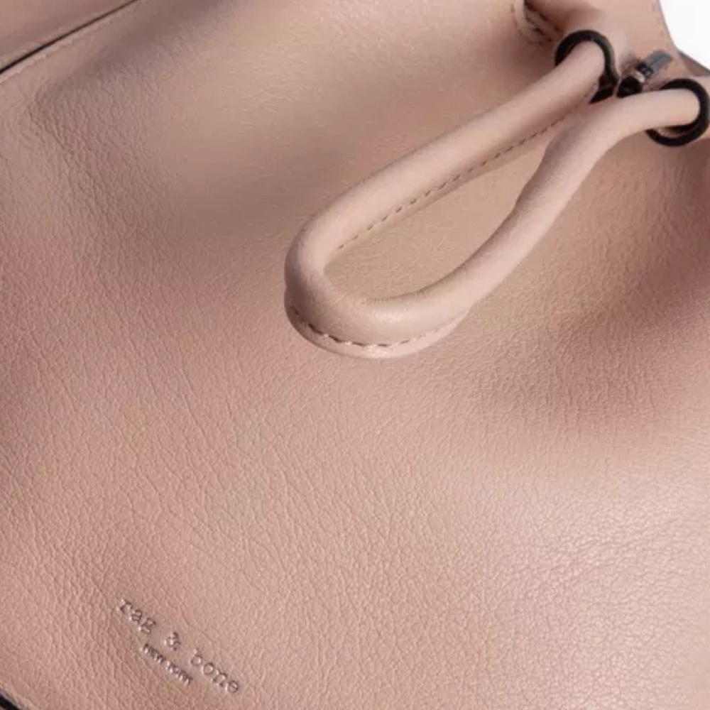 Rag and Bone Aston bucket bag in nude NWOT - Picture 2 of 7